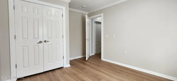 $1,000 | 1208 Pine Street, Ocean Springs, MS 39564