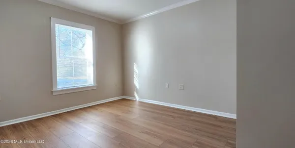 $1,000 | 1208 Pine Street, Ocean Springs, MS 39564