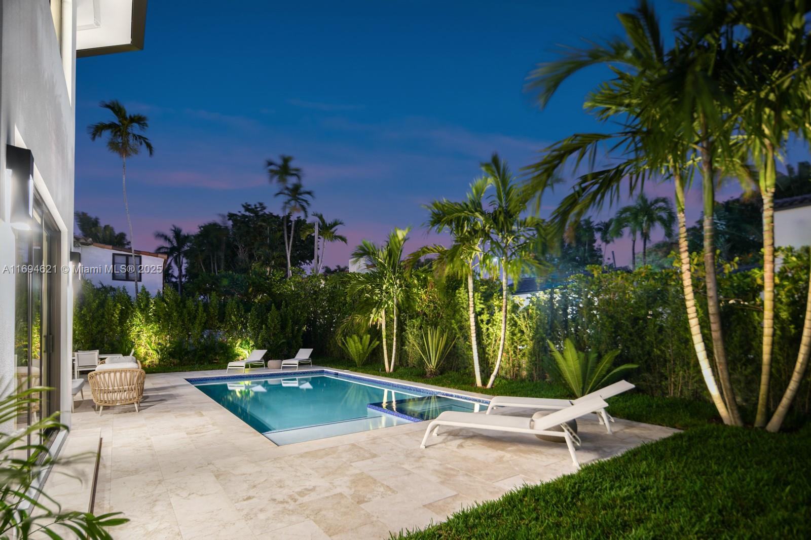 4575 North Bay Road Miami Beach, FL 33140 - Photo 39 of 40