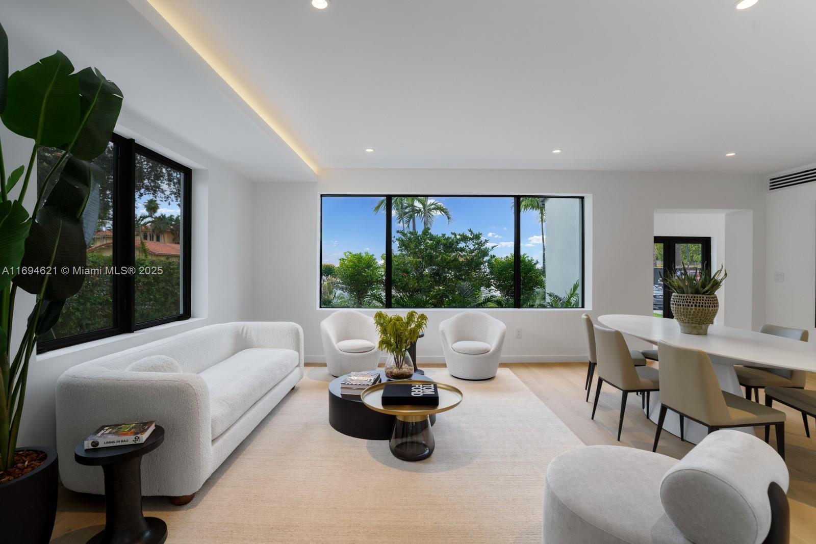 4575 North Bay Road Miami Beach, FL 33140 - Photo 9 of 40