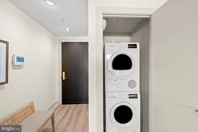 a view of living room washer and dryer