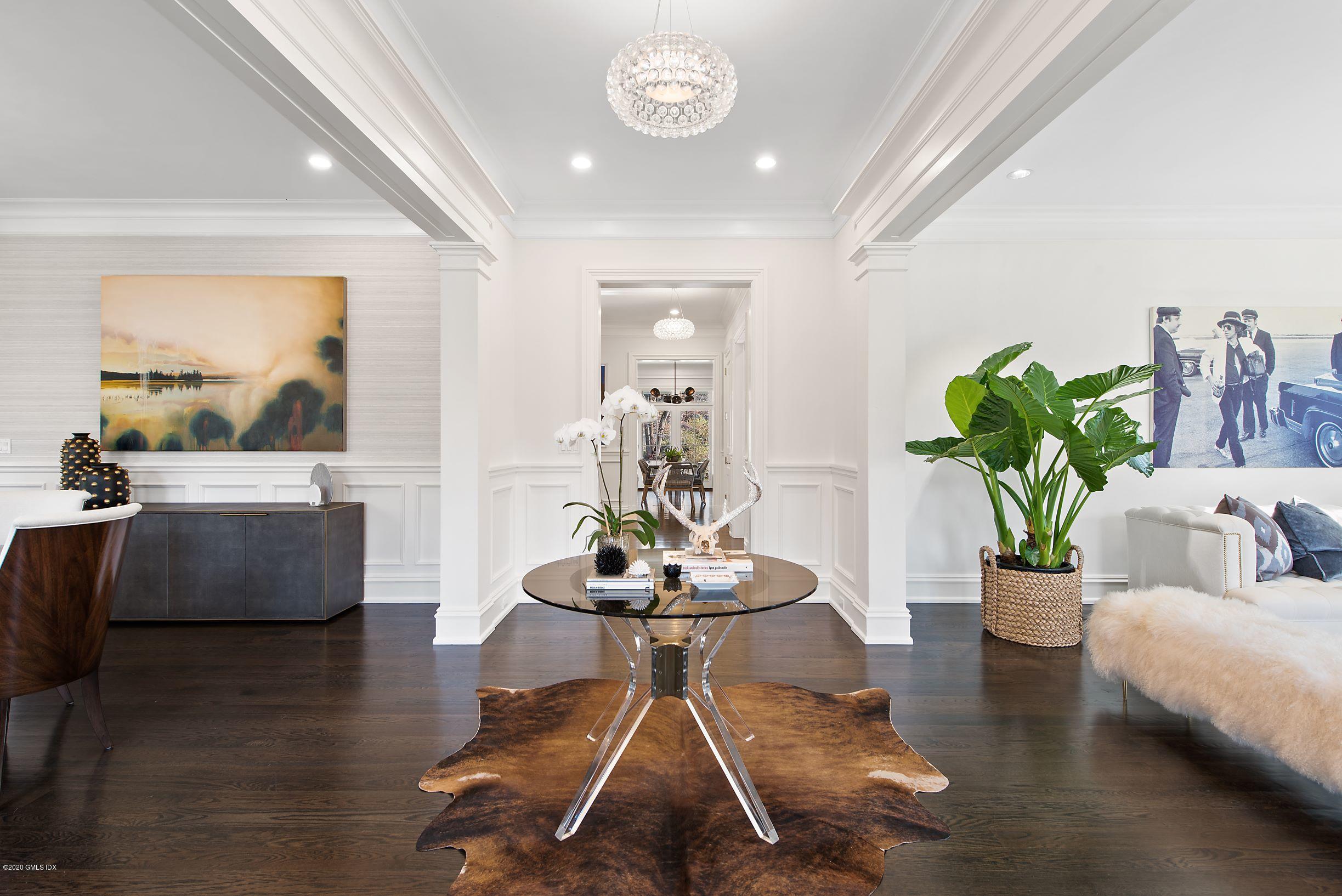 11 Partridge Hollow Road Greenwich, CT 06831 - Photo 2 of 22 11 Partridge Hollow Road FOYER