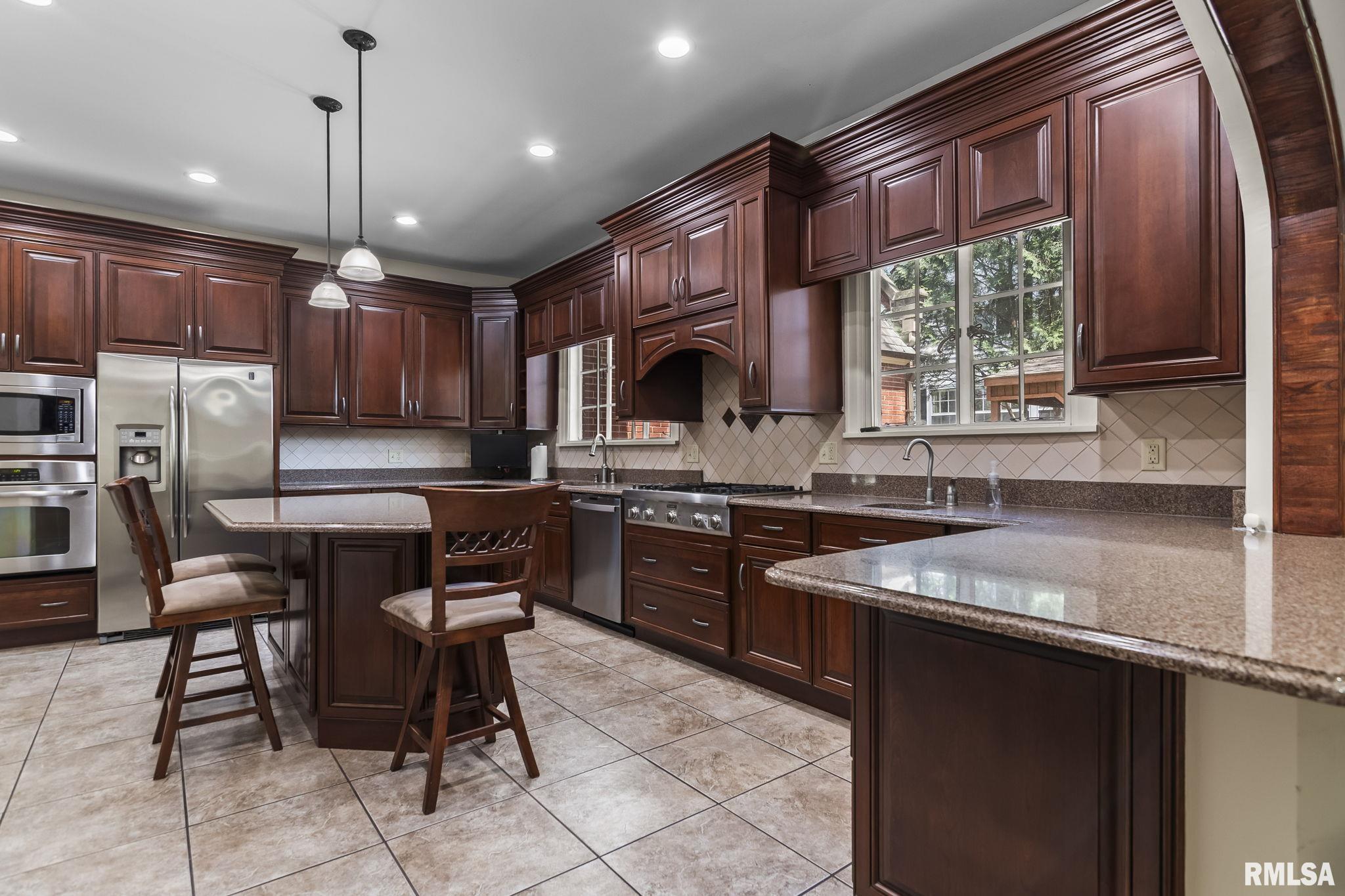 1050 Williams Boulevard Springfield, IL 62704 - Photo 12 of 83