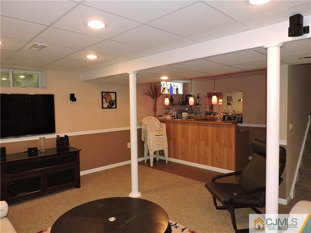 362 Hawthorne Road North Brunswick, NJ 08902 - Photo 16 of 25 Gallery Image 16