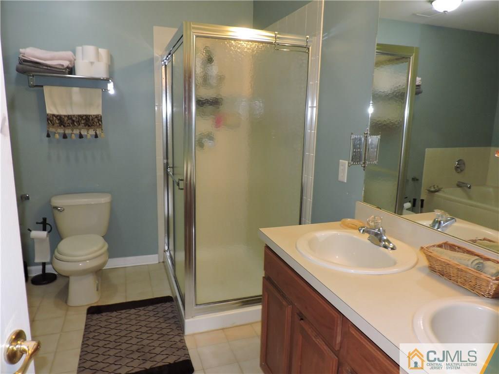 362 Hawthorne Road North Brunswick, NJ 08902 - Photo 22 of 25 Gallery Image 22