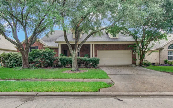 $2,650 | 17611 Emerald Garden Lane, Houston, TX 77084