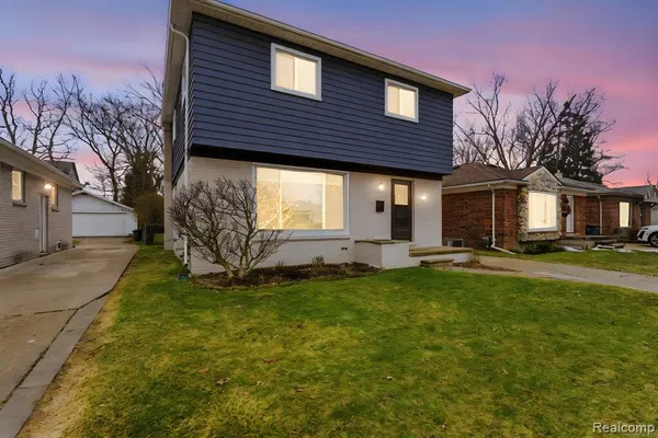 $399,900 | 57 West Elmwood Avenue, Clawson, MI 48017