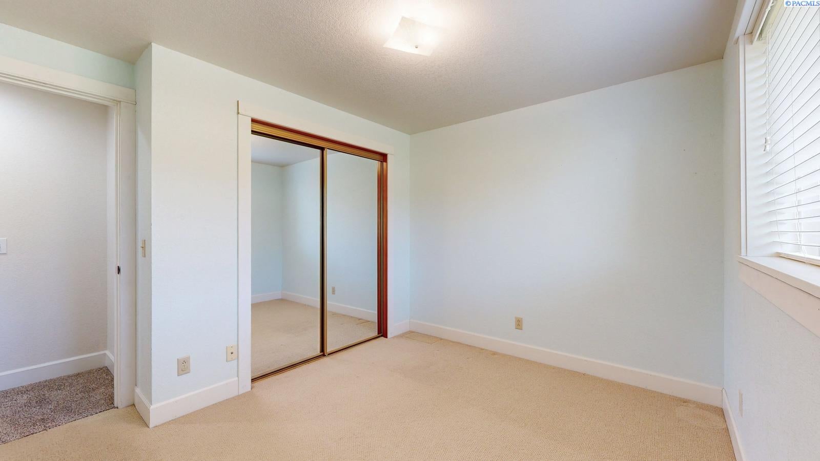 243 Rachel Road Kennewick, WA 99338 - Photo 17 of 36 Gallery Image 17