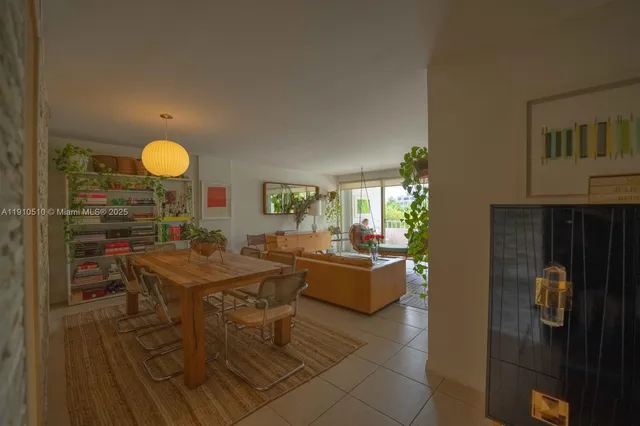 $1,140,000 | 199 Ocean Ln Drive, Unit 313, Key Biscayne, FL 33149