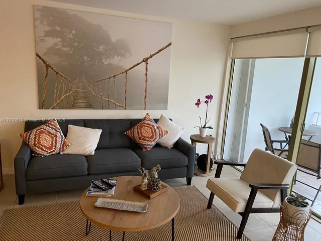 $1,140,000 | 199 Ocean Ln Drive, Unit 313, Key Biscayne, FL 33149