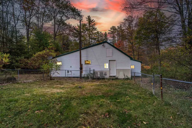 $343,000 | 88 Perch Pond Road, Holderness, NH 03245