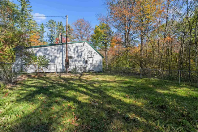 $343,000 | 88 Perch Pond Road, Holderness, NH 03245