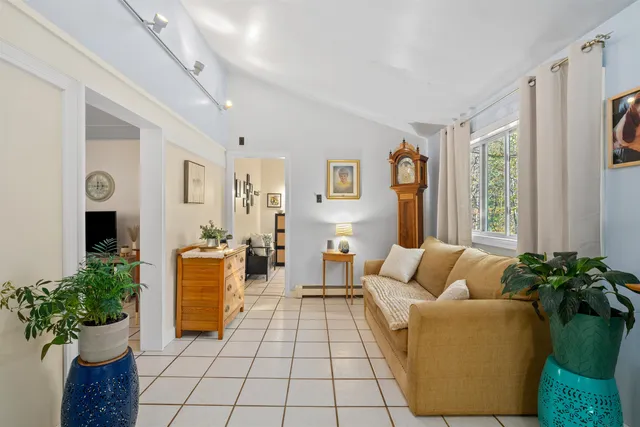 $343,000 | 88 Perch Pond Road, Holderness, NH 03245