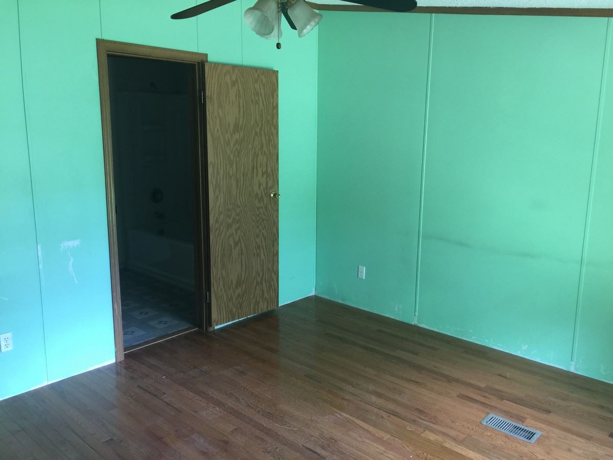 521 Thomas Road South Boardman, MI 49680 - Photo 20 of 31 1840817-19.JPG