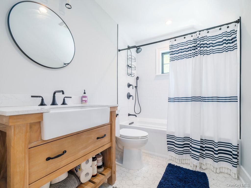 4525 South Harbor Road Southold, NY 11971 - Photo 14 of 43
