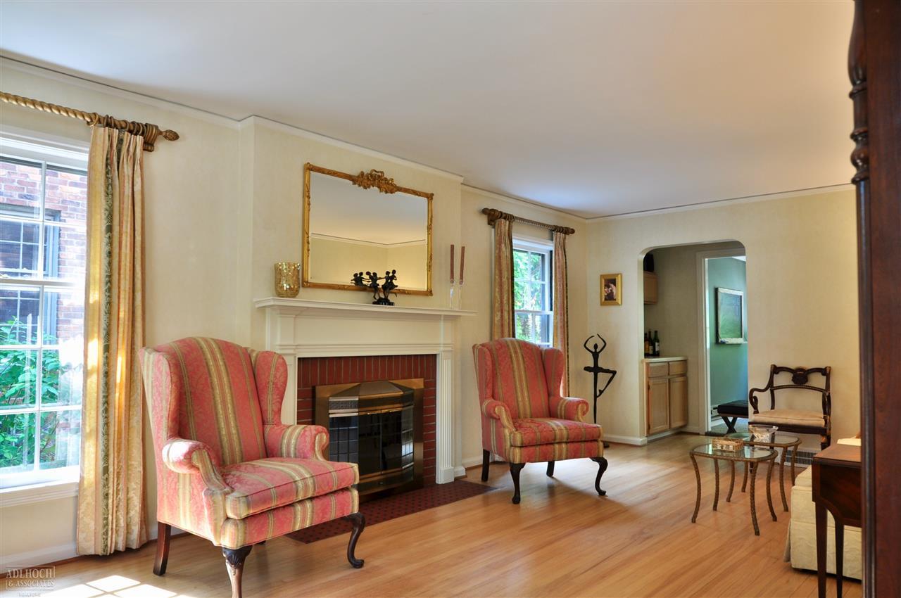 253 Moran Road Grosse Pointe Farms, MI 48236 - Photo 4 of 29