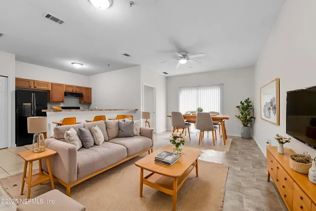 $113,900 | 3620 Kirkpatrick Circle, Unit 3, Jacksonville, FL 32210