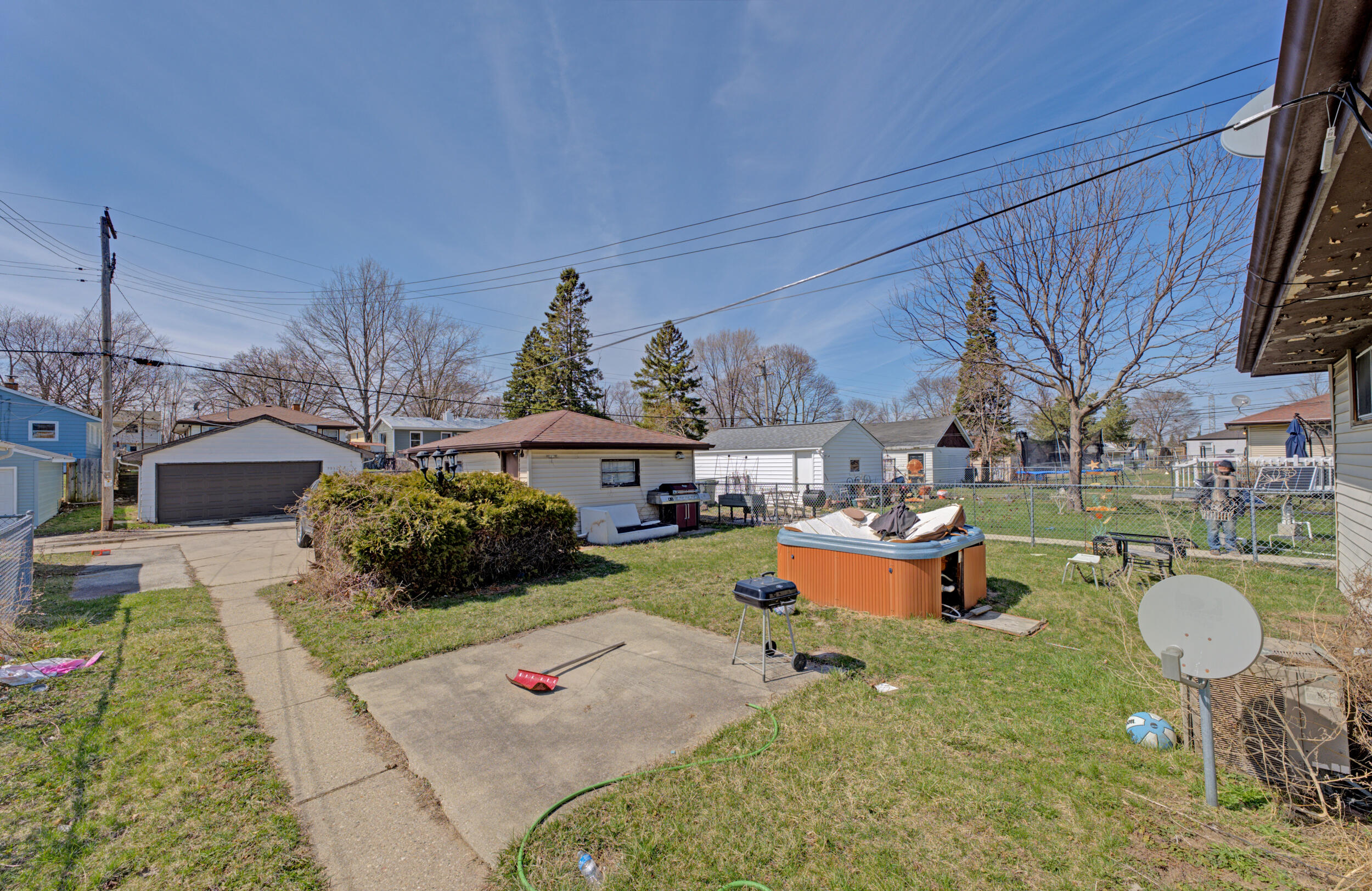 5935 North 71st Street Milwaukee, WI 53218 - Photo 4 of 7 5935 N 71st St