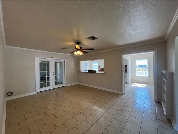 $1,950 | 529 Ohio Avenue, Corpus Christi, TX 78404