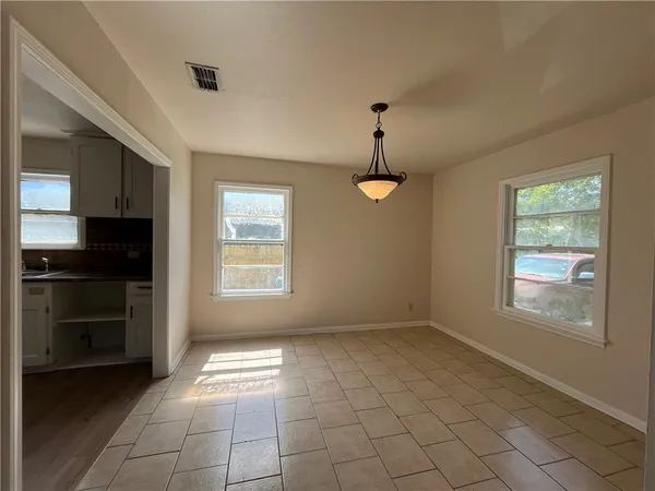 $1,950 | 529 Ohio Avenue, Corpus Christi, TX 78404