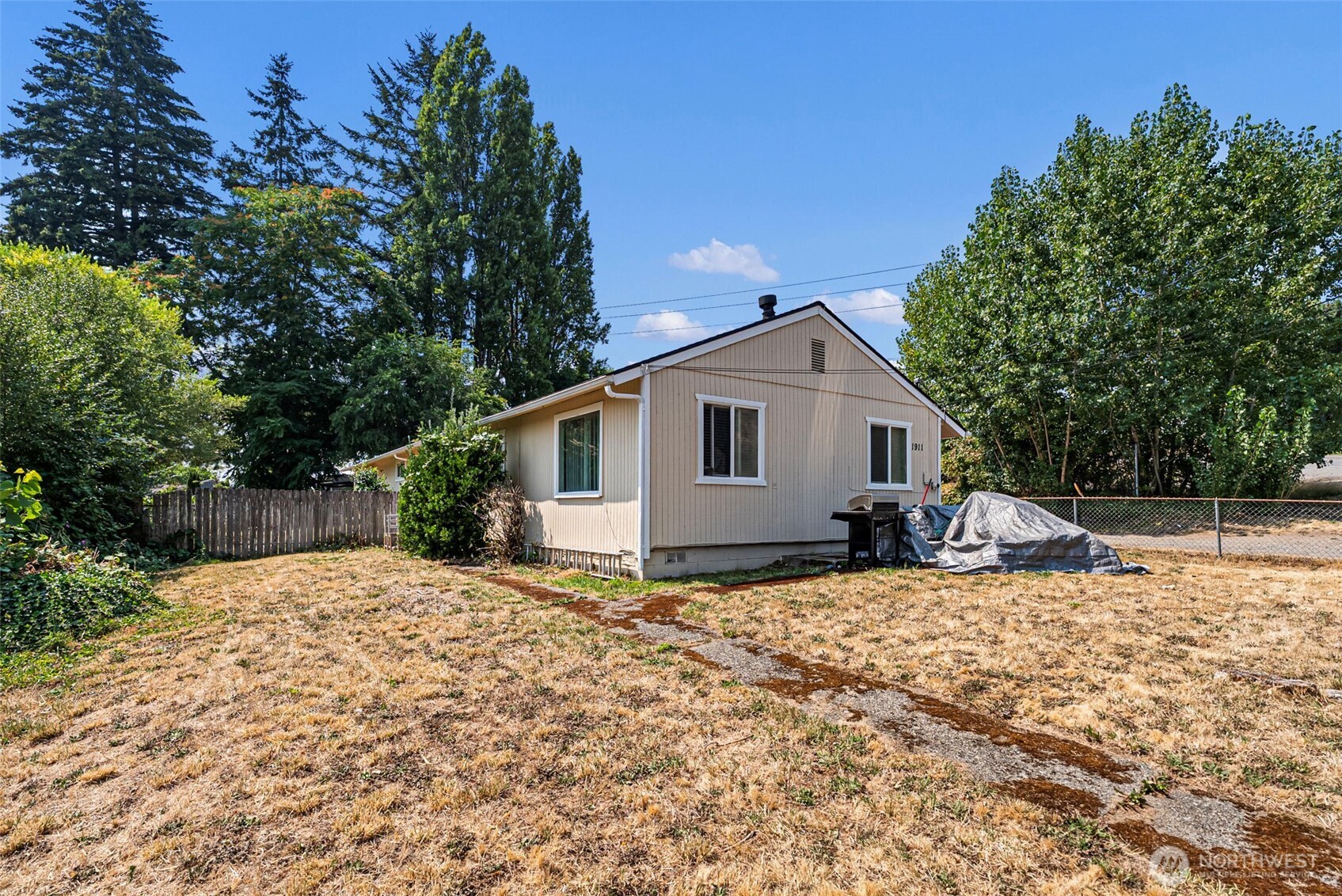 1911 Sheridan Road Bremerton, WA 98310 - Photo 19 of 19 Gallery Image 19