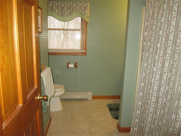 64 Old Douglas Road Webster, MA 01570 - Photo 23 of 29 Gallery Image 23