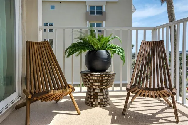 $3,500 | 223 Island Way, Unit 5D, Clearwater Beach, FL 33767