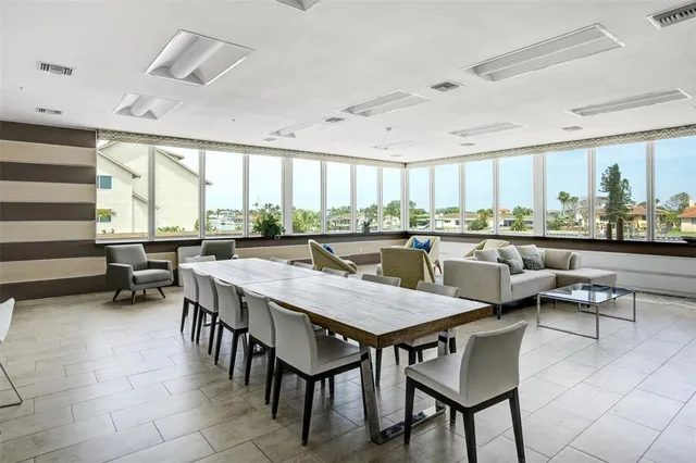 $3,500 | 223 Island Way, Unit 5D, Clearwater Beach, FL 33767