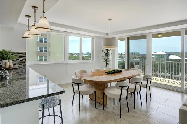 $3,500 | 223 Island Way, Unit 5D, Clearwater Beach, FL 33767