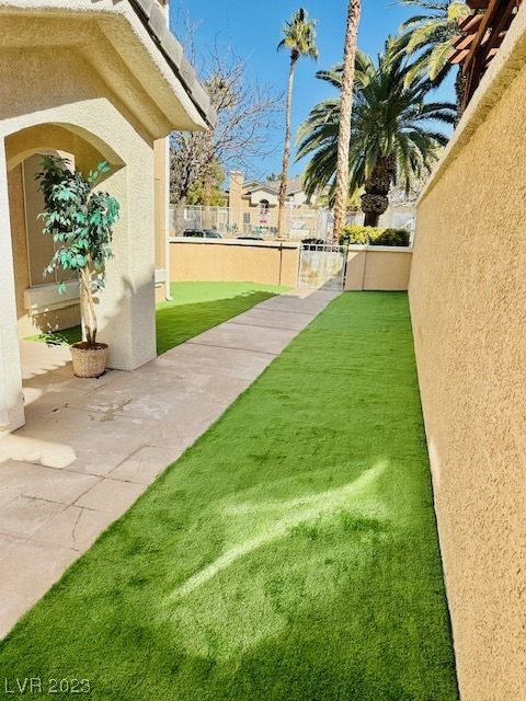 509 Amber Sunset Street Henderson, NV 89015 - Photo 2 of 7