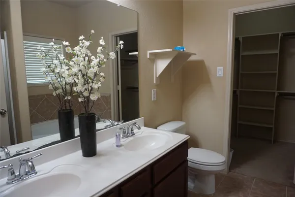 $2,375 | 22007 Silverfield Park Lane, Katy, TX 77449