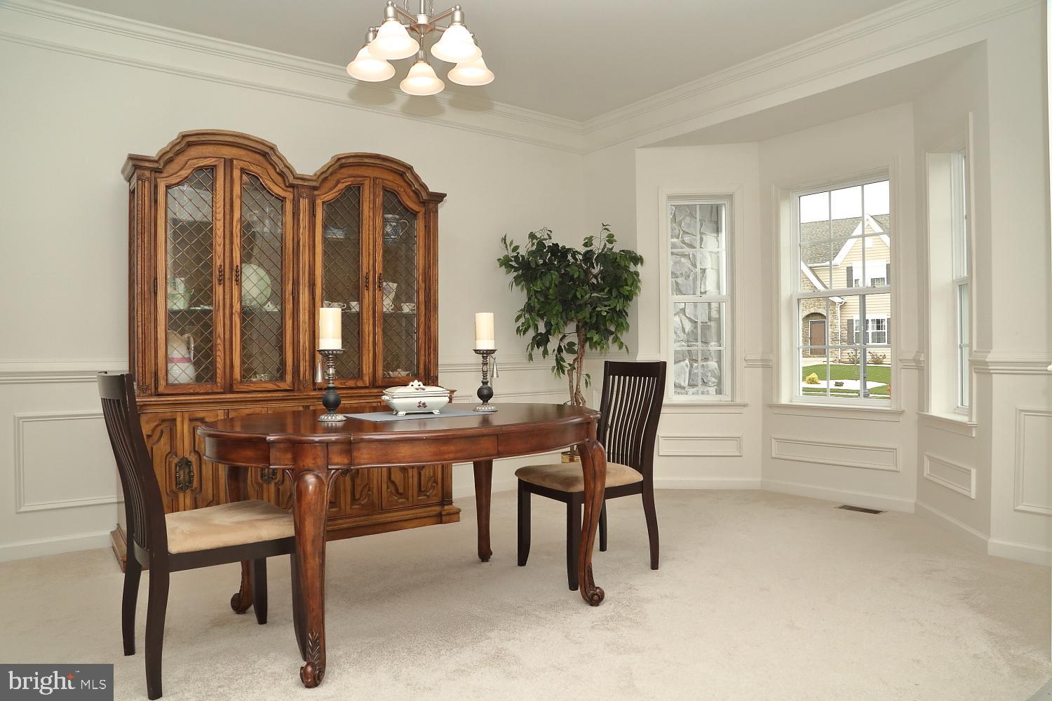 653 Warminster Lane Lititz, PA 17543 - Photo 15 of 45 Dining Room