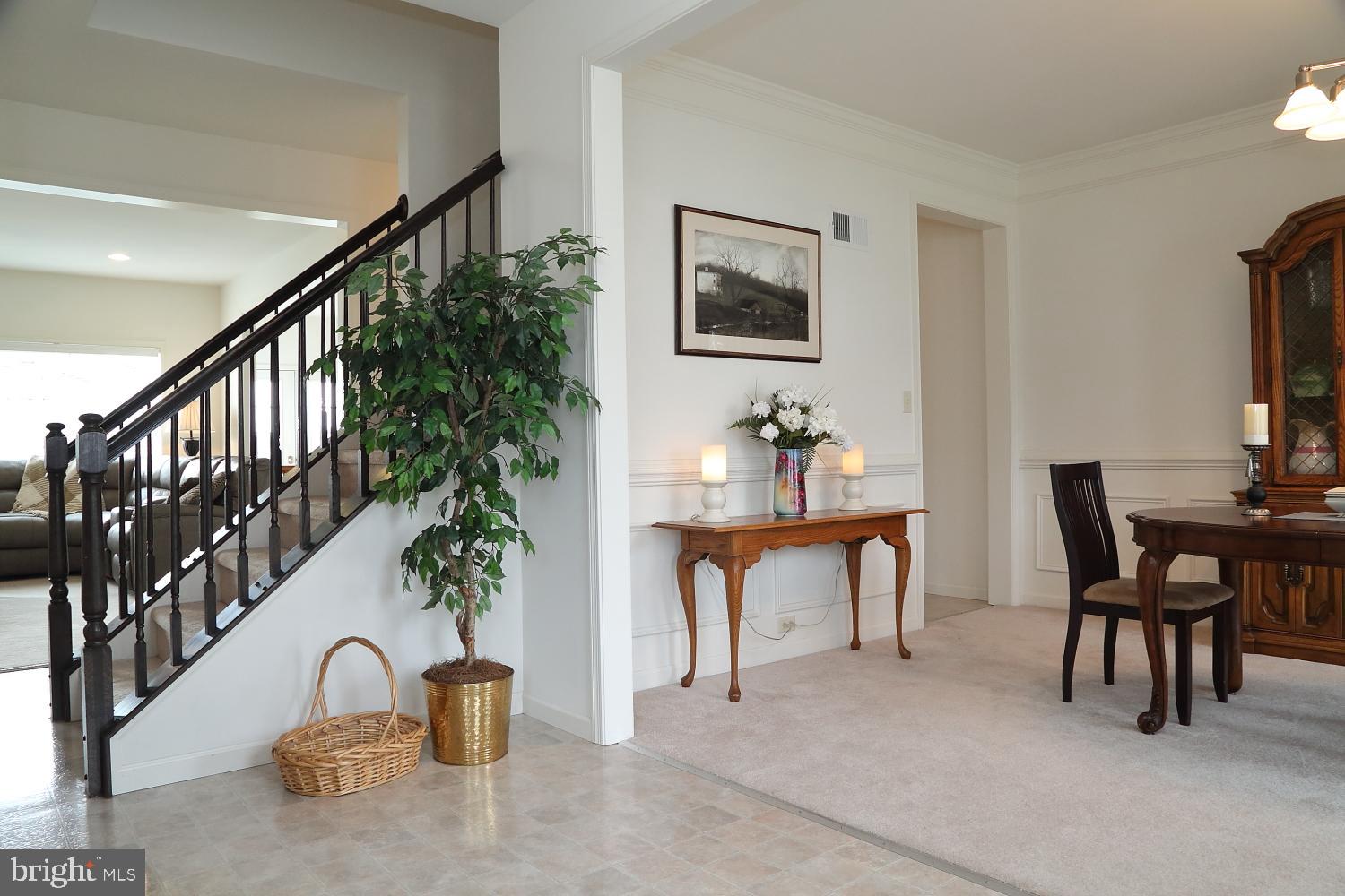 653 Warminster Lane Lititz, PA 17543 - Photo 3 of 45 Foyer - entrance view