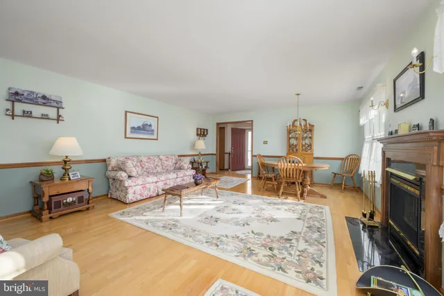 $399,900 | 679 Cascade Drive South, Mount Laurel, NJ 08054