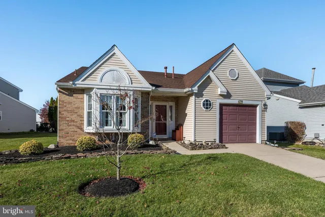 $399,900 | 679 Cascade Drive South, Mount Laurel, NJ 08054