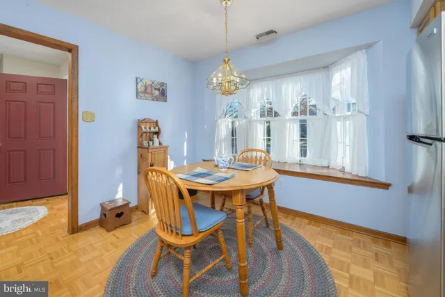 $399,900 | 679 Cascade Drive South, Mount Laurel, NJ 08054