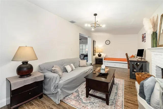 $5,800 | 2721 East Marks Street, Orlando, FL 32803