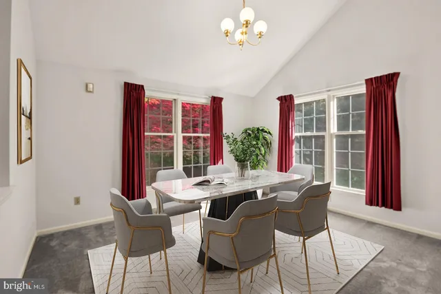 $2,800 | 1913 Meadow Lane, Wyomissing, PA 19610