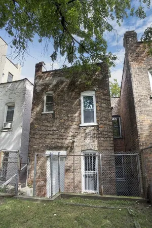 $560,000 | 2253 Tiebout Avenue | Tremont