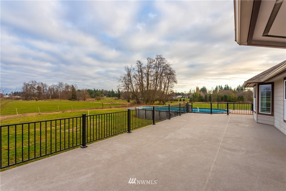 8416 Delta Line Road Custer, WA 98240 - Photo 25 of 40