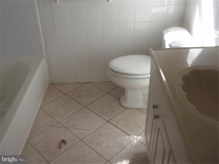 13 Cold Spring Road Hamilton, NJ 08619 - Photo 11 of 15 Bathroom