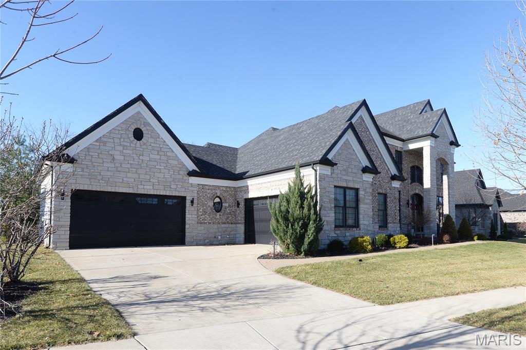 17016 Lakeside Ridge Chesterfield, MO 63005 - Photo 2 of 86