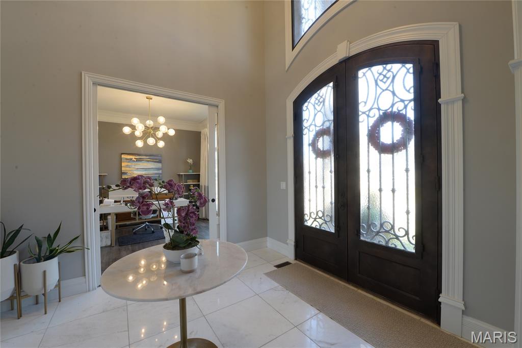 17016 Lakeside Ridge Chesterfield, MO 63005 - Photo 5 of 86