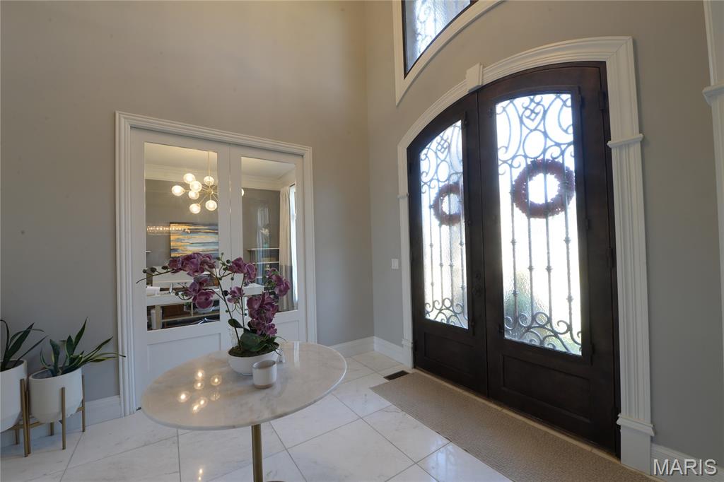 17016 Lakeside Ridge Chesterfield, MO 63005 - Photo 6 of 86