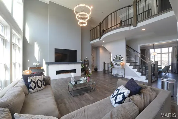 $9,975 | 17016 Lakeside Ridge, Chesterfield, MO 63005