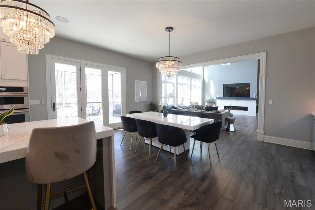 17016 Lakeside Ridge Chesterfield, MO 63005 - Photo 8 of 86