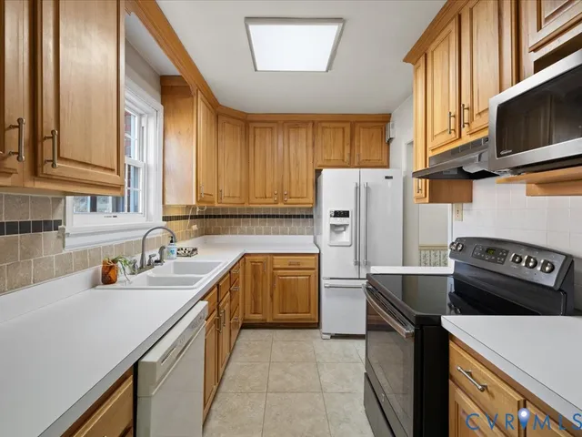 $379,500 | 6802 Cottage Street, Henrico, VA 23228