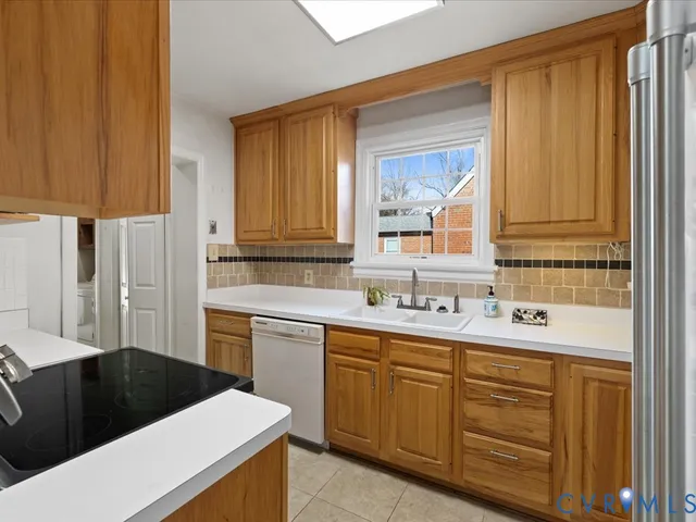 $379,500 | 6802 Cottage Street, Henrico, VA 23228