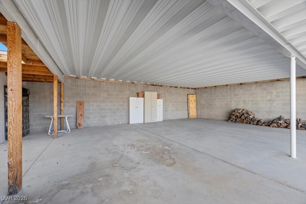 15621 Bonanza Street Searchlight, NV 89046 - Photo 32 of 37 Carport