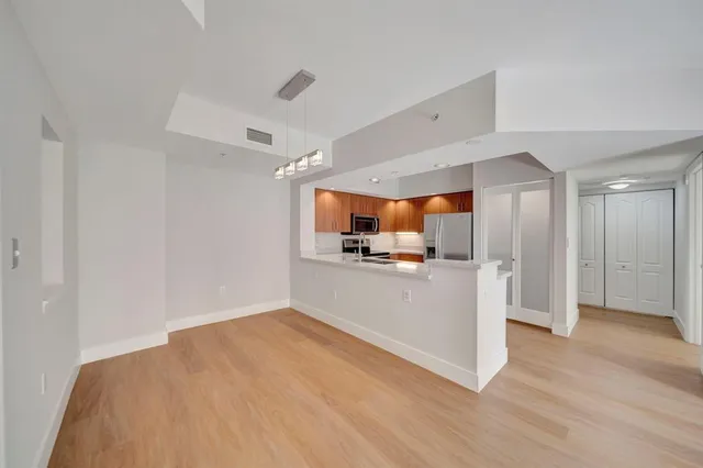 $495,000 | 110 North Federal Highway, Unit 707, Fort Lauderdale, FL 33301